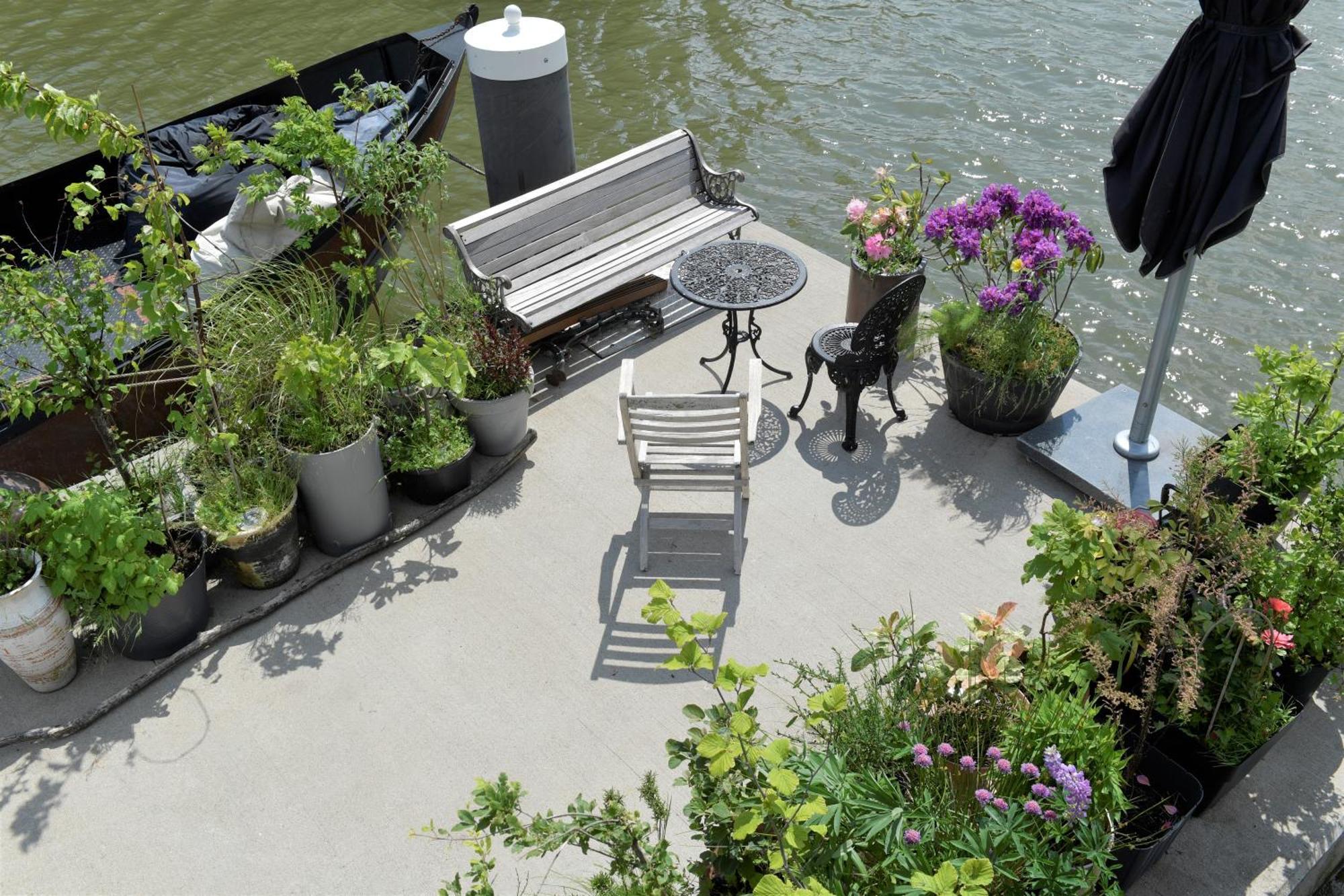Wheelhouse Euphrate Houseboat Bed & Breakfast Diemen Exterior photo
